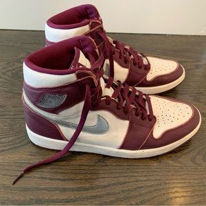 Nike Air Jordan high top in men’s size 9